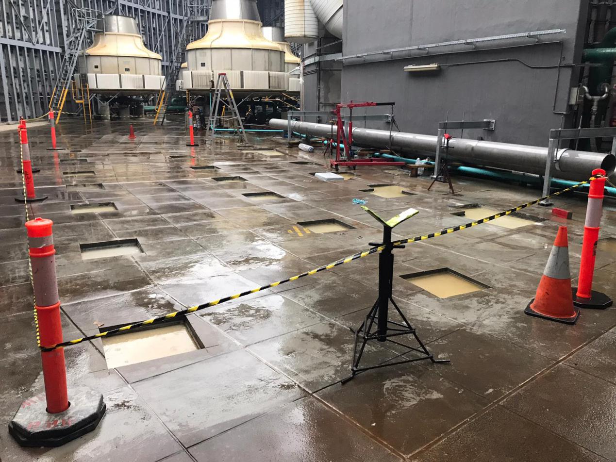 Cooling tower piers under construction